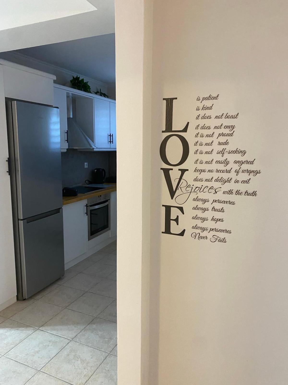 דירות איגיו Rania'S House מראה חיצוני תמונה